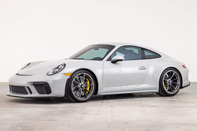 2018 Porsche 911 GT3 Touring in Chalk — photo 1
