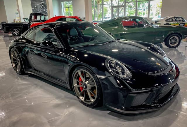2018 Porsche 911 GT3 Touring in Black — photo 1