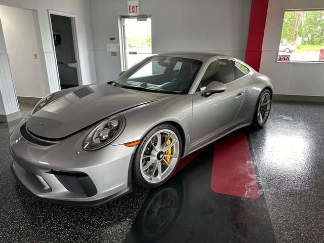 2018 Porsche 911 GT3 Touring in GT Silver Metallic — photo 1