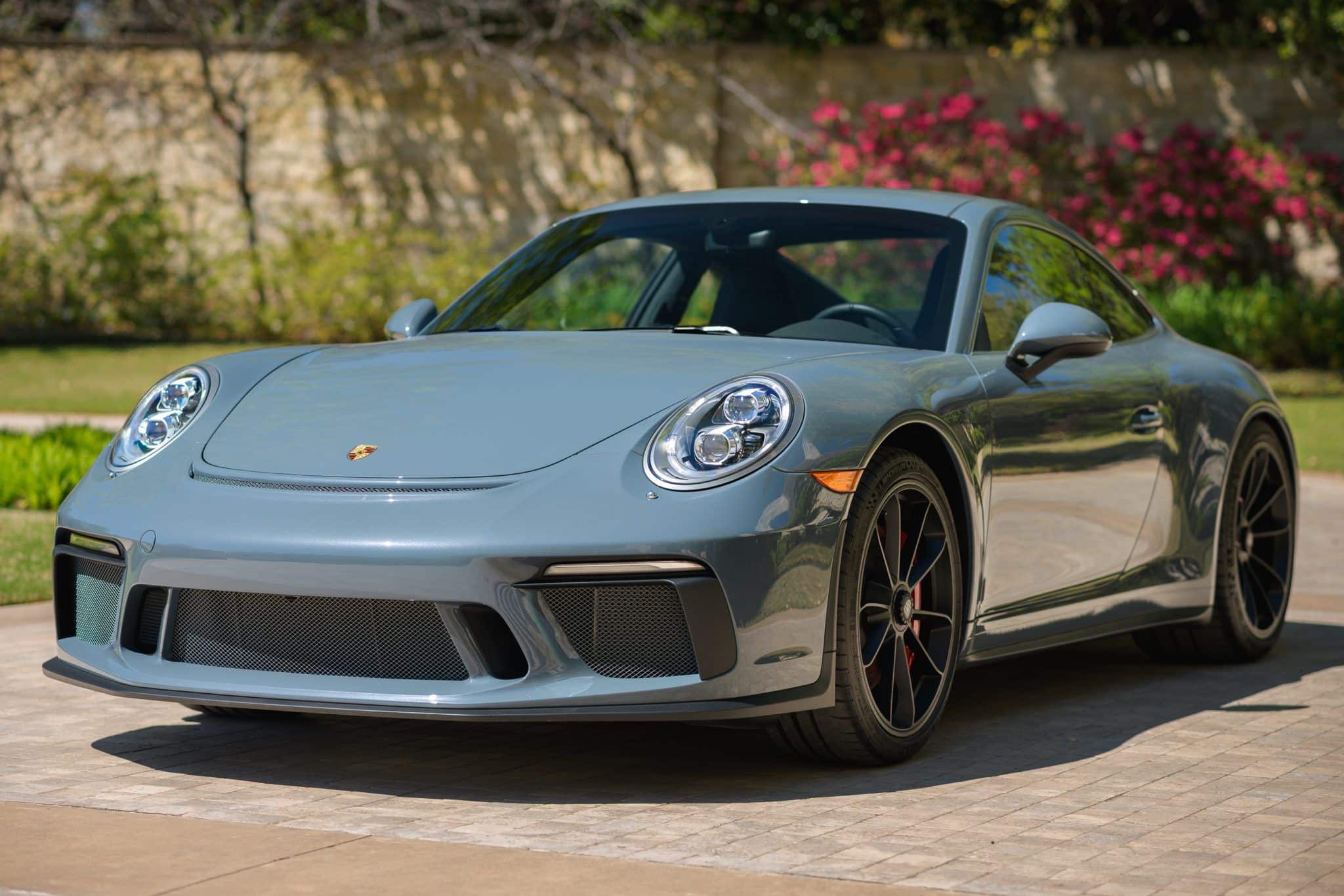 2018 Porsche 911 GT3 Touring in Exterior in Custom Color Metallic