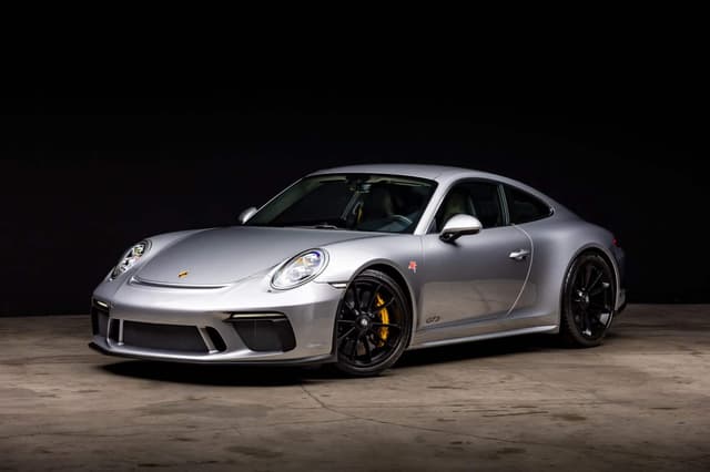 2018 Porsche 911 GT3 Touring in GT Silver Metallic — photo 1