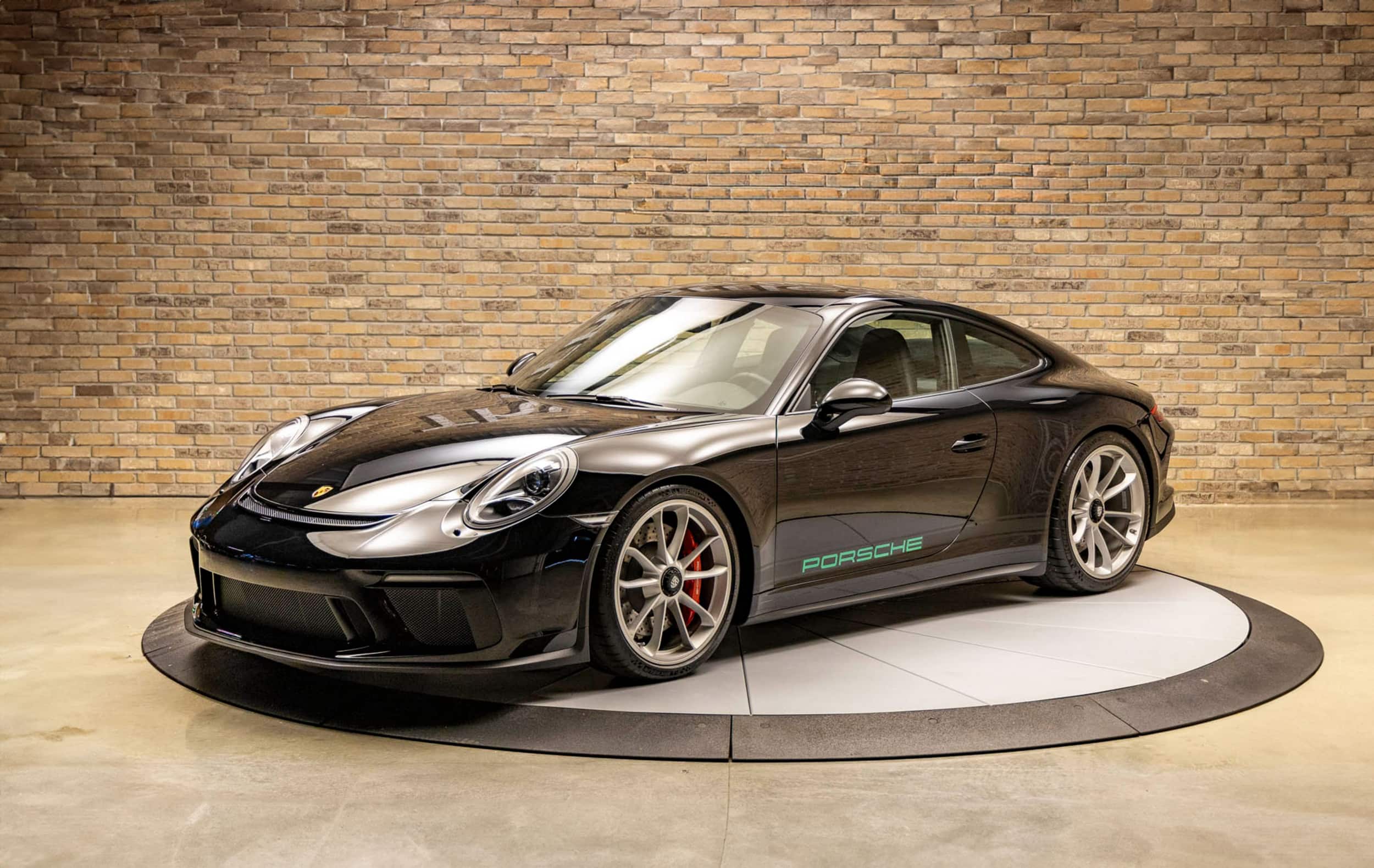2018 Porsche 911 GT3 Touring in Black
