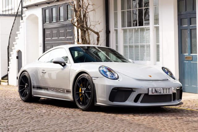2018 Porsche 911 GT3 Touring in Unknown — photo 1