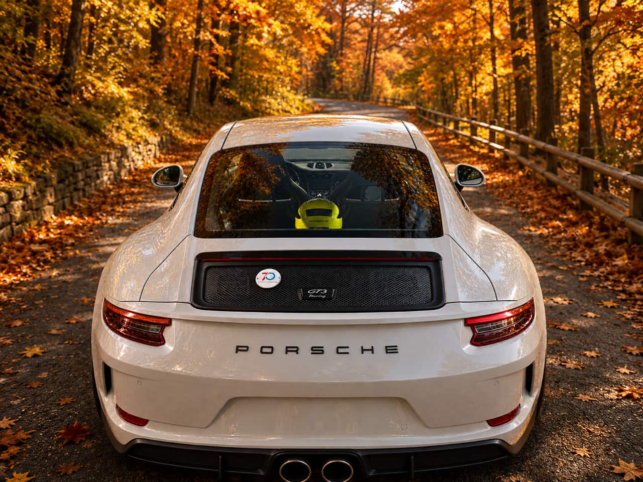 2018 Porsche 911 GT3 Touring in Chalk