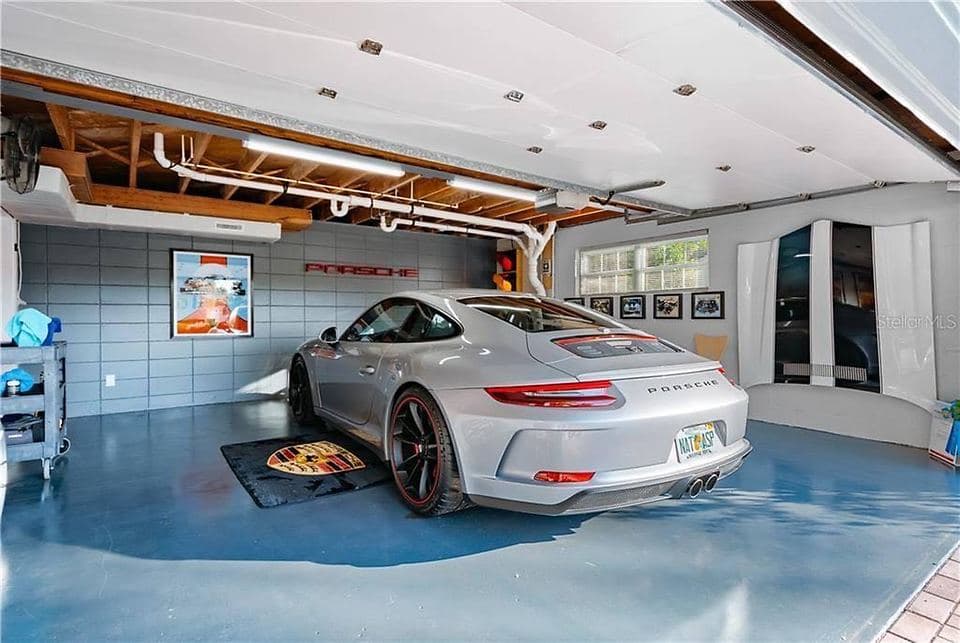 2018 Porsche 911 GT3 Touring in GT Silver Metallic