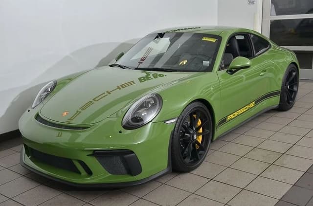2018 Porsche 911 GT3 Touring in Exterior in Custom Color Non-Metallic — photo 2