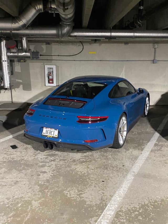 2018 Porsche 911 GT3 Touring in Exterior in Custom Color Non-Metallic — photo 2