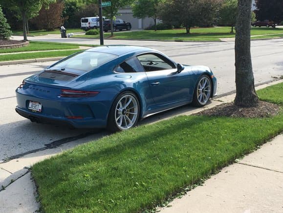 2018 Porsche 911 GT3 Touring in Exterior in Custom Color Non-Metallic — photo 3