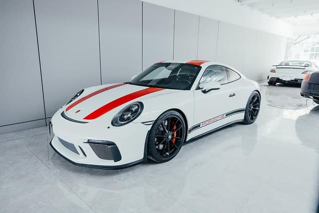 2018 Porsche 911 GT3 Touring in White — photo 2