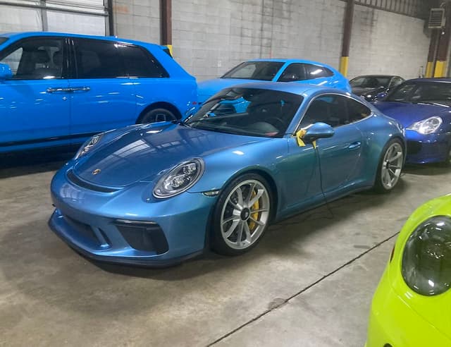 2018 Porsche 911 GT3 Touring in Exterior in Custom Color Metallic — photo 3