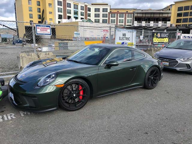 2018 Porsche 911 GT3 Touring in Exterior in Custom Color Metallic — photo 5