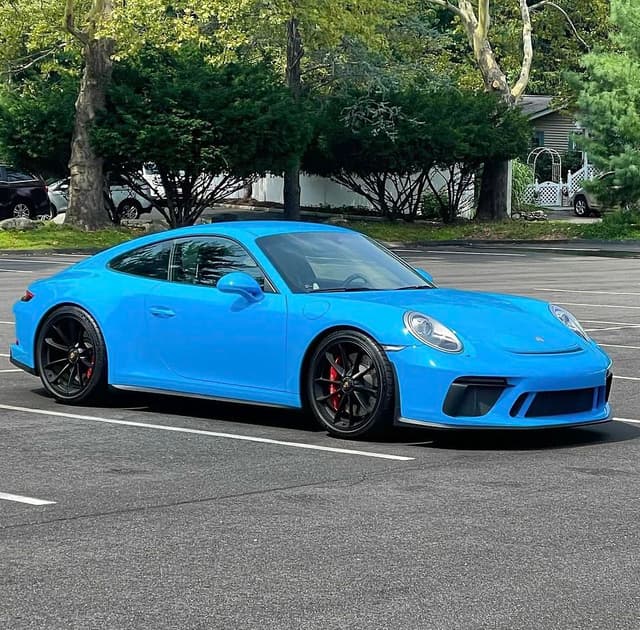 2018 Porsche 911 GT3 Touring in Exterior in Custom Color Non-Metallic — photo 1