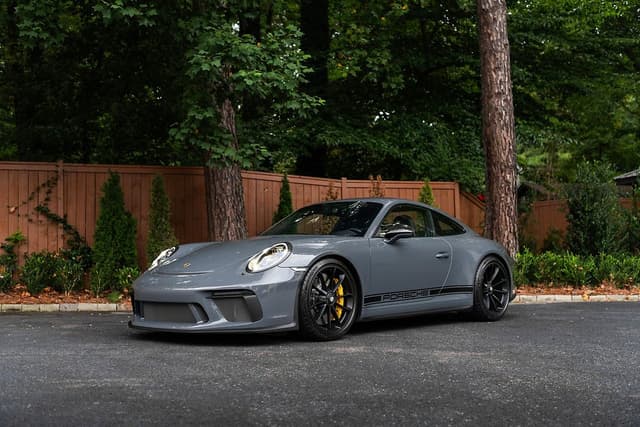 2019 Porsche 911 GT3 Touring in Exterior in Custom Color Metallic — photo 3
