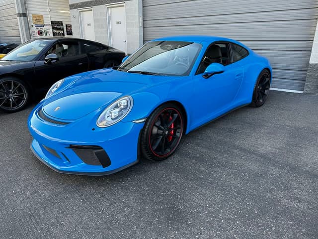 2018 Porsche 911 GT3 Touring in Unknown — photo 4