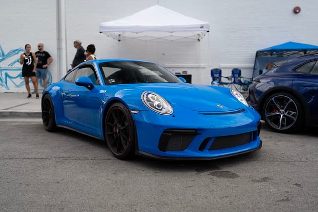 2018 Porsche 911 GT3 Touring in Unknown — photo 7