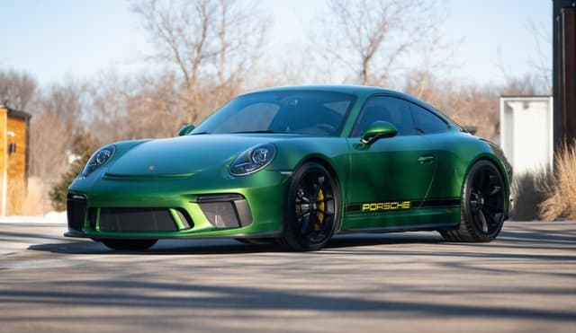 2018 Porsche 911 GT3 Touring in Exterior in Custom Color Metallic — photo 2