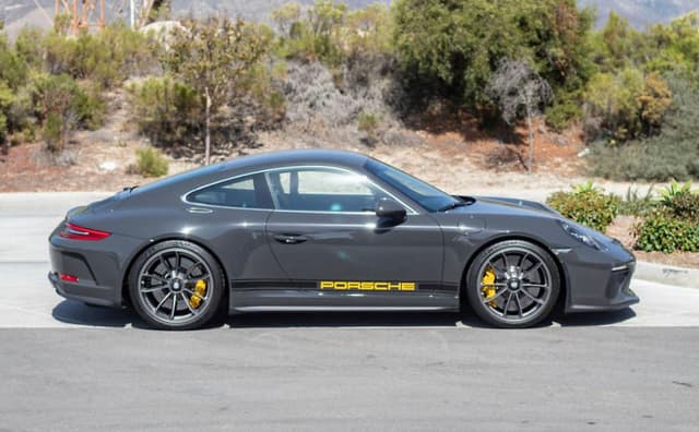 2018 Porsche 911 GT3 Touring in Exterior in Custom Color Non-Metallic — photo 5