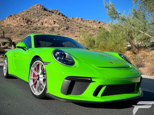 2018 Porsche 911 GT3 Touring in Exterior in Custom Color Non-Metallic — photo 2