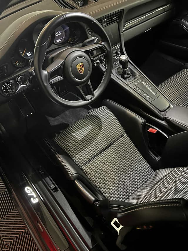 2019 Porsche 911 GT3 Touring in Unknown — photo 4
