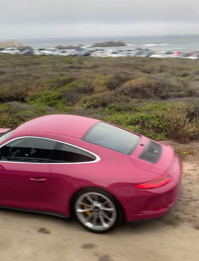 2018 Porsche 911 GT3 Touring in Exterior in Custom Color Non-Metallic — photo 2
