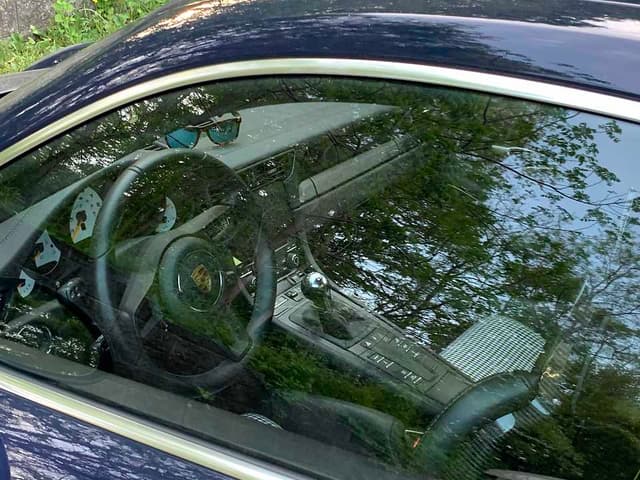 2018 Porsche 911 GT3 Touring in Exterior in Custom Color Non-Metallic — photo 6