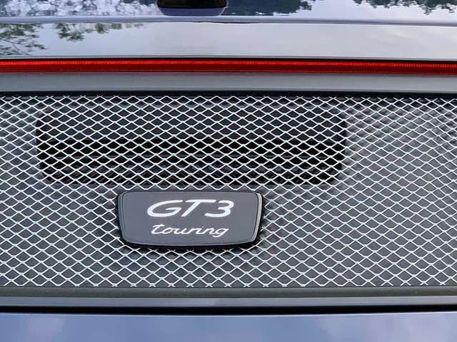2018 Porsche 911 GT3 Touring in Exterior in Custom Color Non-Metallic — photo 8