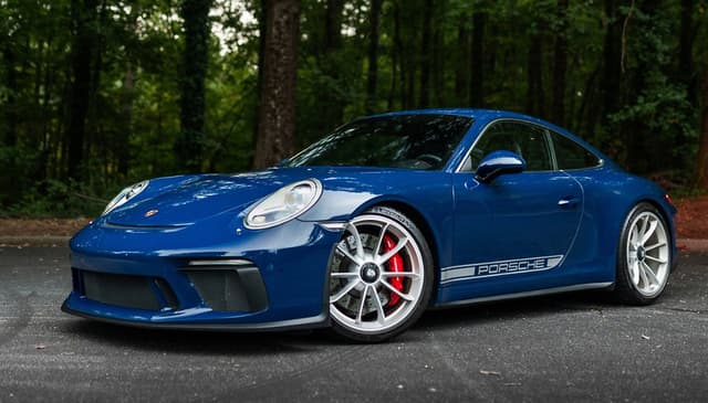 2018 Porsche 911 GT3 Touring in Exterior in Custom Color Non-Metallic — photo 2