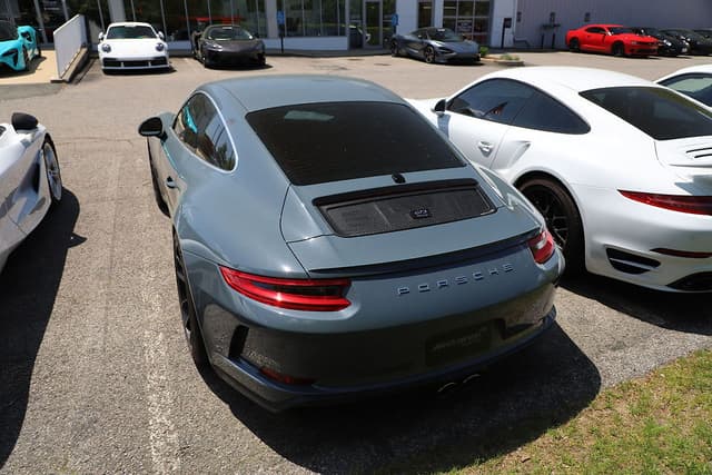 2018 Porsche 911 GT3 Touring in Exterior in Custom Color Metallic — photo 3