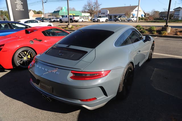 2018 Porsche 911 GT3 Touring in Exterior in Custom Color Metallic — photo 4