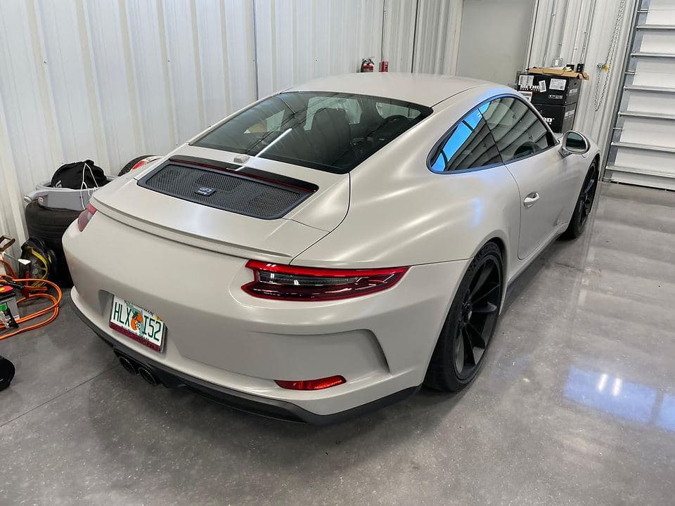 2018 Porsche 911 GT3 Touring in Chalk