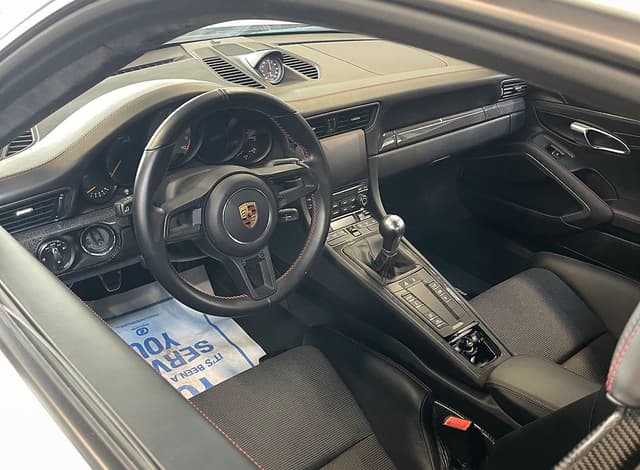 2018 Porsche 911 GT3 Touring in Chalk — photo 5