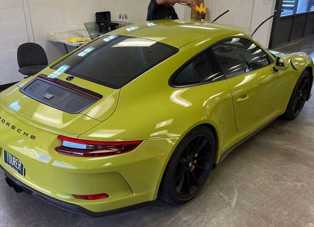 2018 Porsche 911 GT3 Touring in Exterior in Custom Color Non-Metallic — photo 4