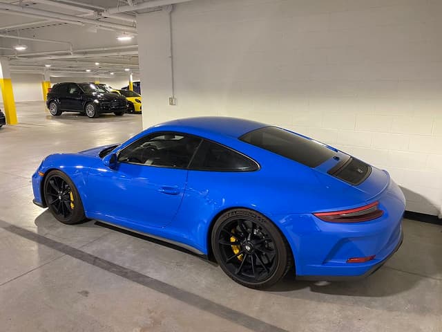 2018 Porsche 911 GT3 Touring in Exterior in Custom Color Non-Metallic — photo 12