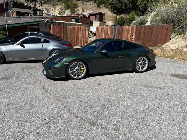 2018 Porsche 911 GT3 Touring in Exterior in Custom Color Metallic — photo 3