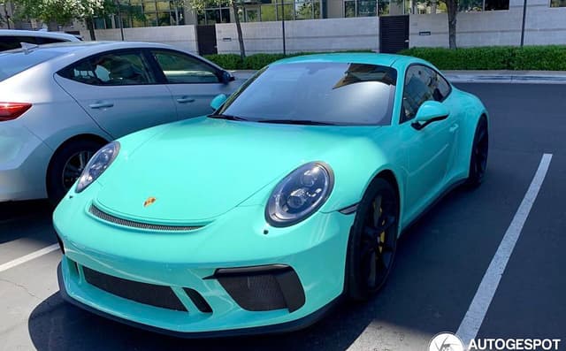 2018 Porsche 911 GT3 Touring in Exterior in Custom Color Non-Metallic — photo 1