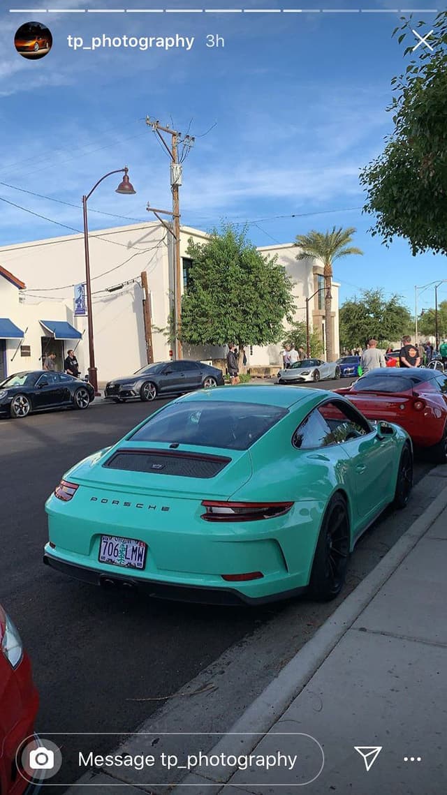 2018 Porsche 911 GT3 Touring in Exterior in Custom Color Non-Metallic — photo 6