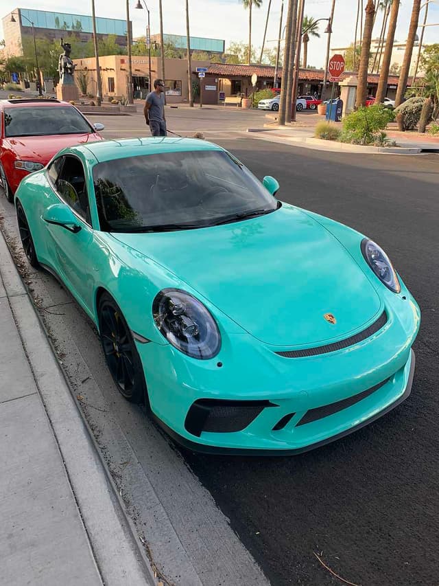 2018 Porsche 911 GT3 Touring in Exterior in Custom Color Non-Metallic — photo 8