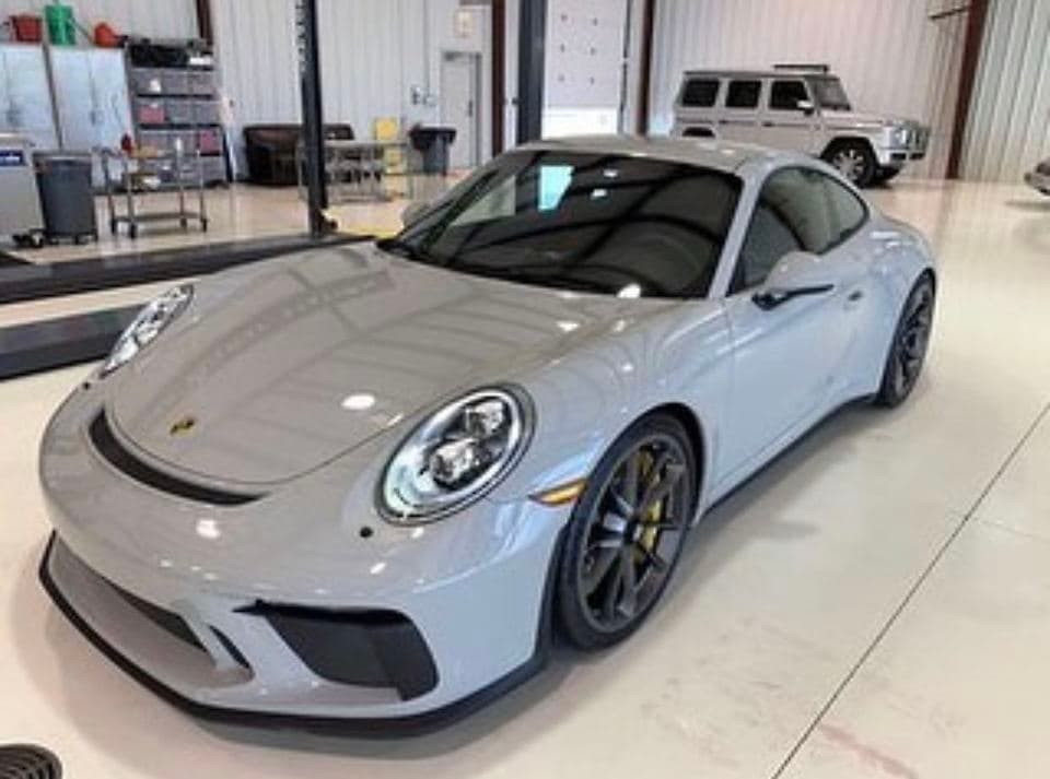 2018 Porsche 911 GT3 Touring in Chalk