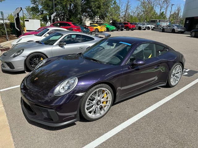 2019 Porsche 911 GT3 Touring in Exterior in Custom Color Metallic — photo 3