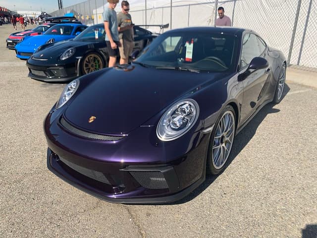 2019 Porsche 911 GT3 Touring in Exterior in Custom Color Metallic — photo 9