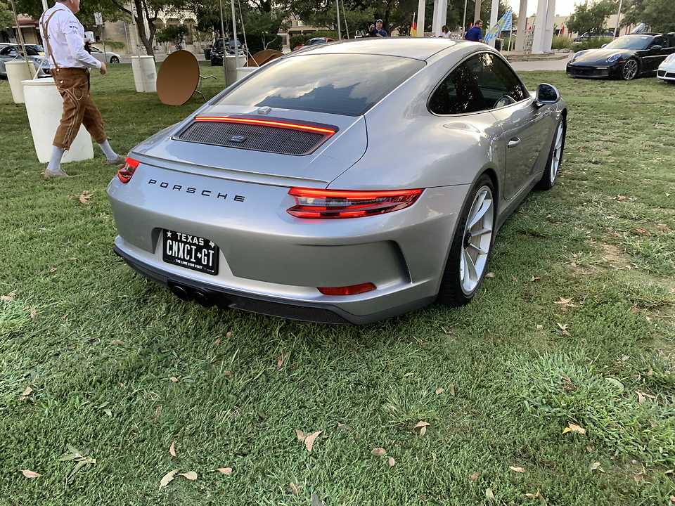 2018 Porsche 911 GT3 Touring in GT Silver Metallic
