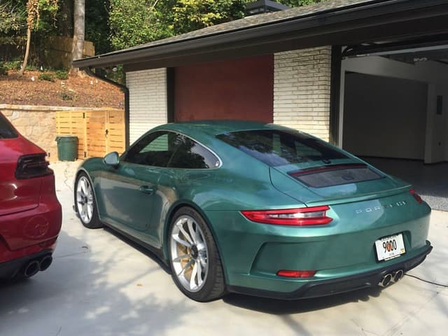 2018 Porsche 911 GT3 Touring in Exterior in Custom Color Metallic — photo 5