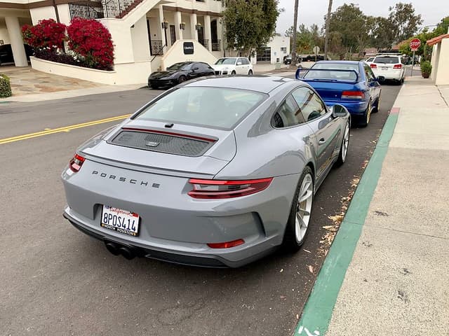 2019 Porsche 911 GT3 Touring in Exterior in Custom Color Non-Metallic — photo 4