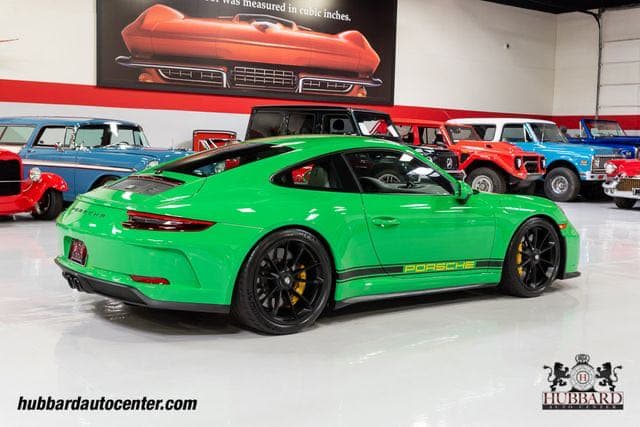 2018 Porsche 911 GT3 Touring in Exterior in Custom Color Non-Metallic — photo 8