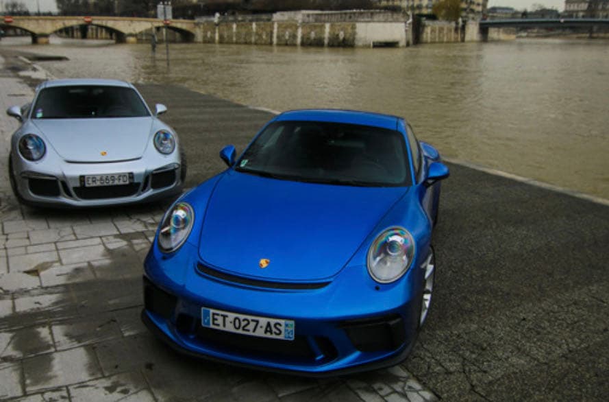 2018 Porsche 911 GT3 Touring in Sapphire Blue Metallic