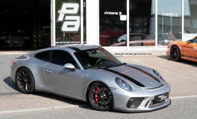 2018 Porsche 911 GT3 Touring in Rhodium Silver Metallic